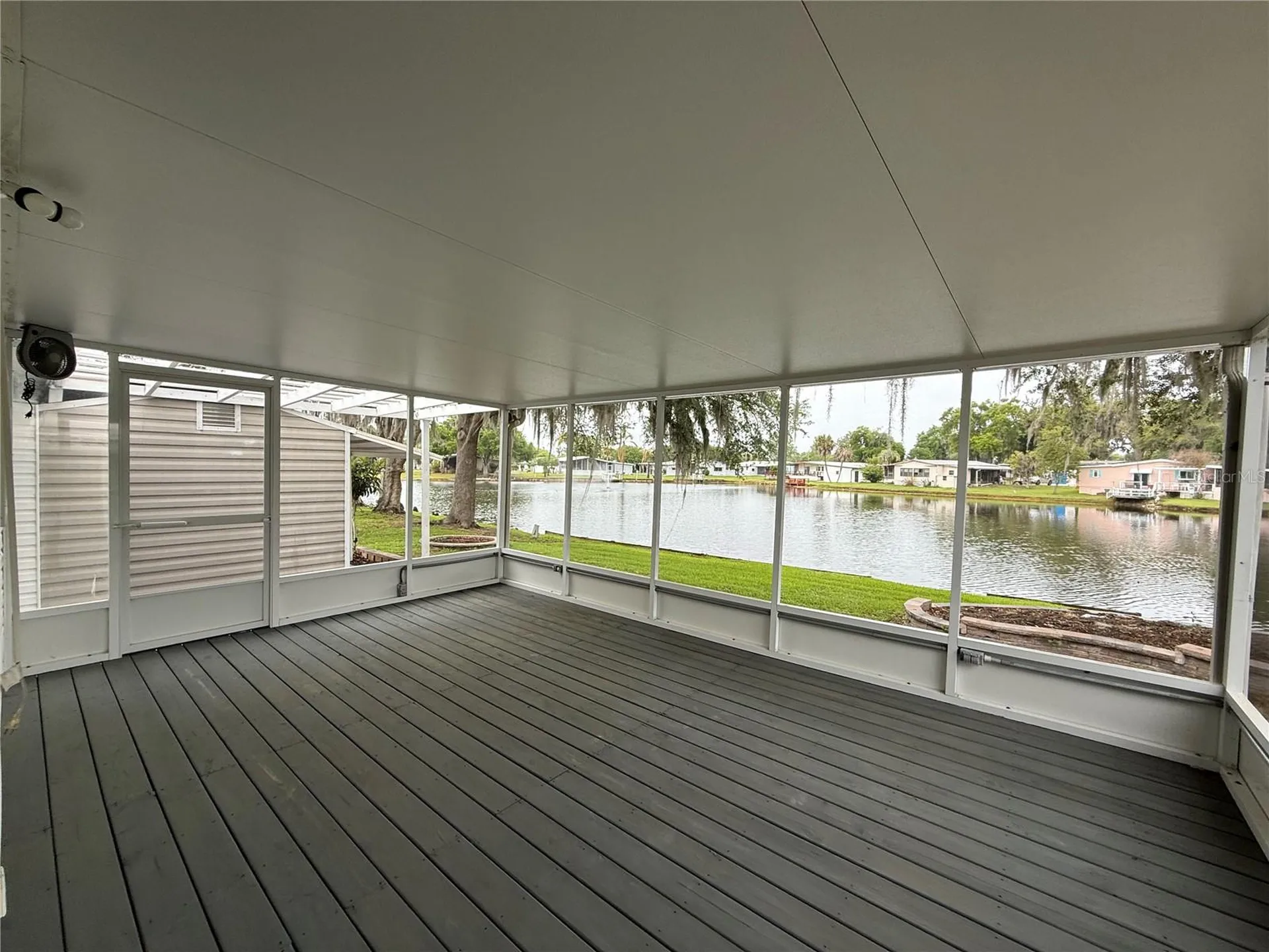 8 Robin Road Wildwood FL 34785