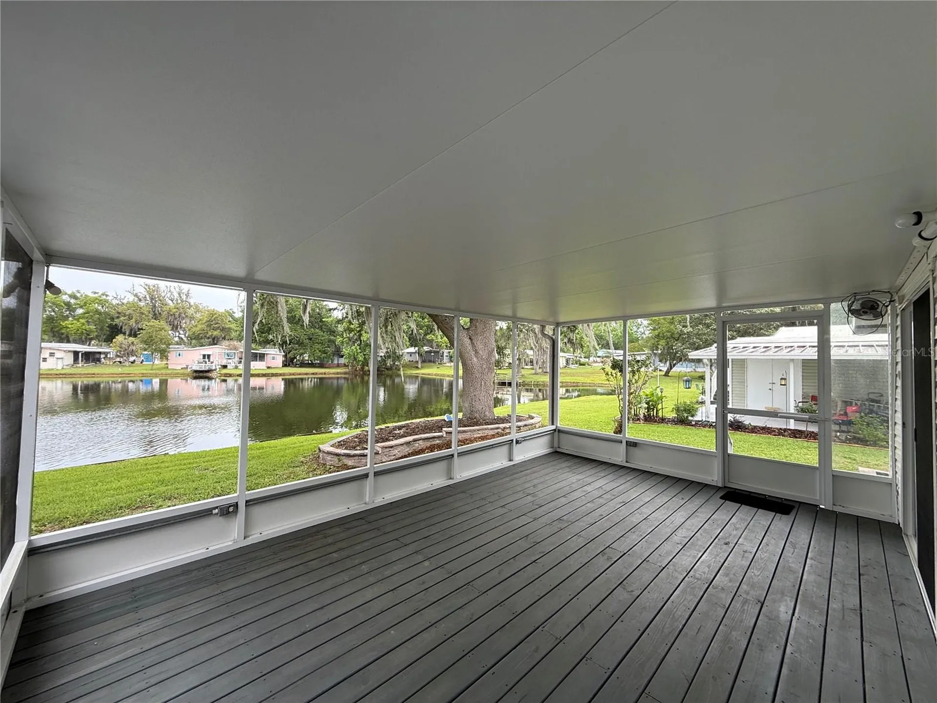 8 Robin Road Wildwood FL 34785