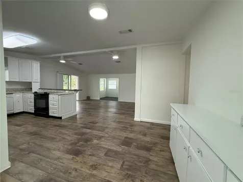 8 Robin Road Wildwood FL 34785