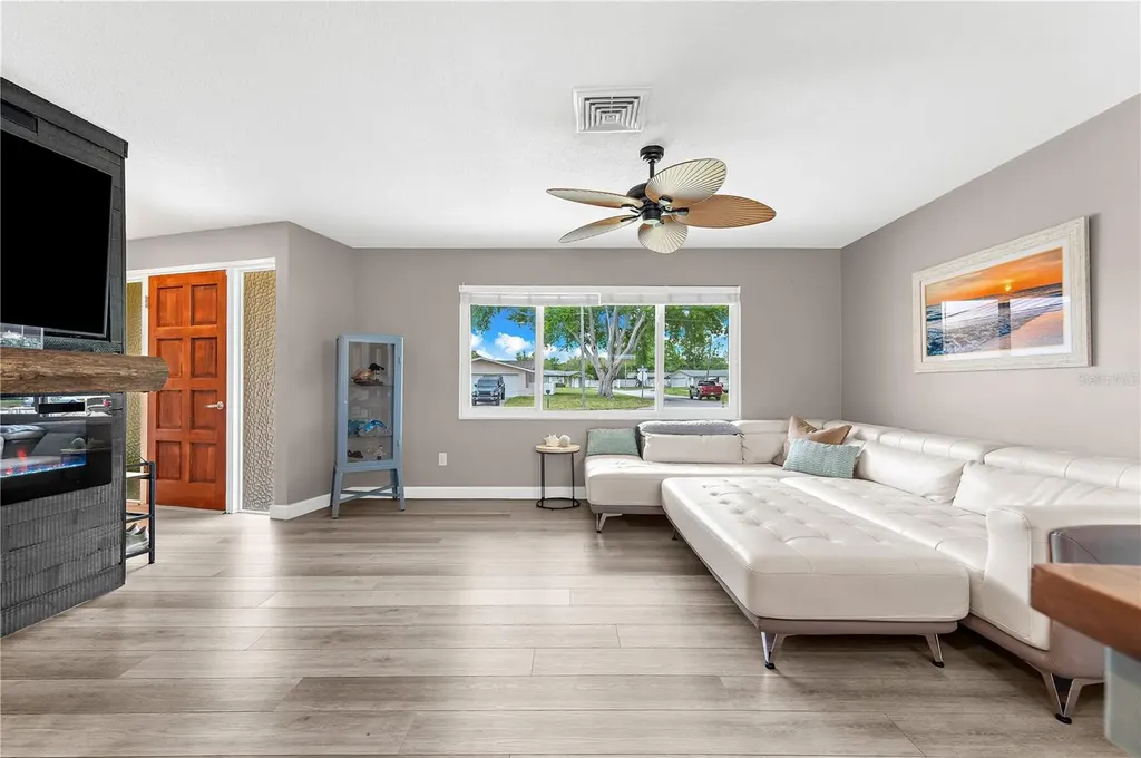 1467 Cambridge Drive Clearwater FL 33756