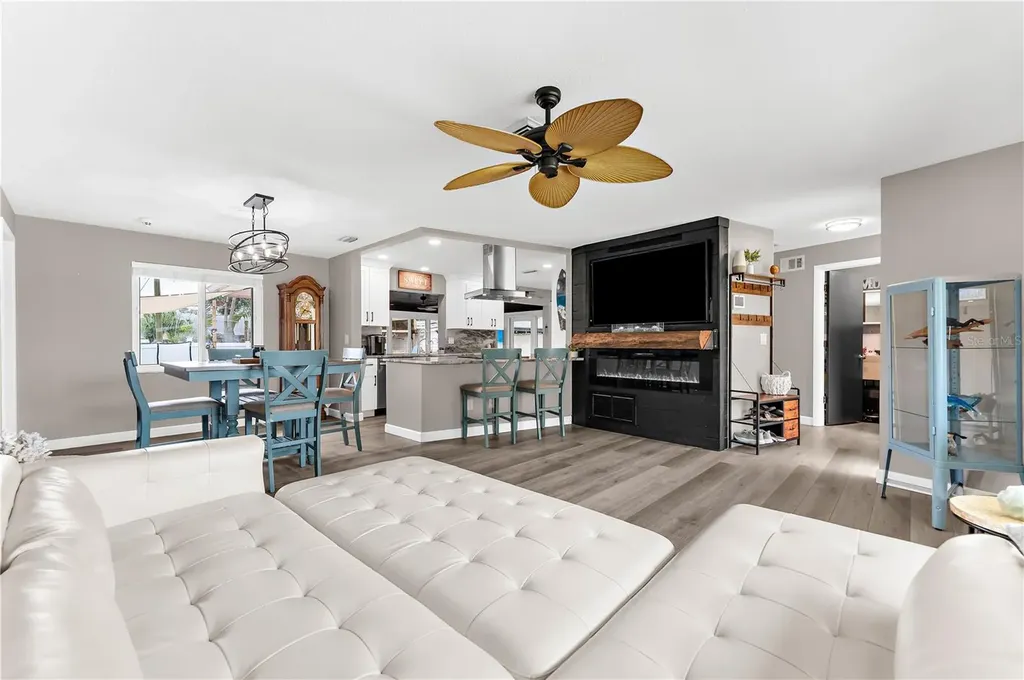 1467 Cambridge Drive Clearwater FL 33756