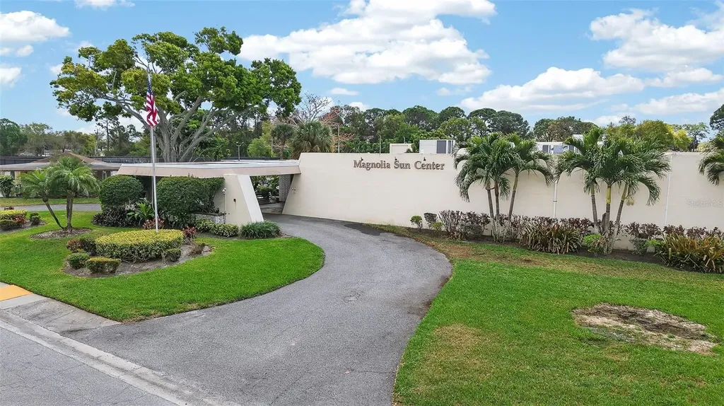 6190 80th Street N St Petersburg FL 33709