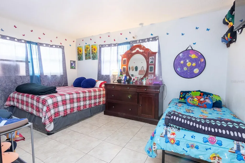 1006 12th Avenue W Bradenton FL 34205