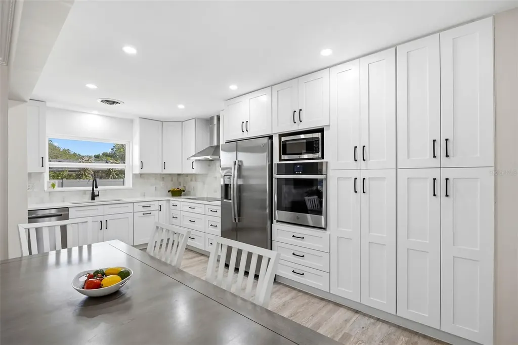 1218 Taylor Avenue Dunedin FL 34698