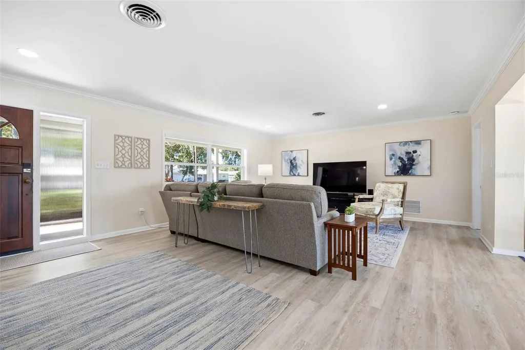 1218 Taylor Avenue Dunedin FL 34698