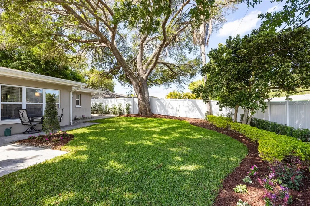 1218 Taylor Avenue Dunedin FL 34698