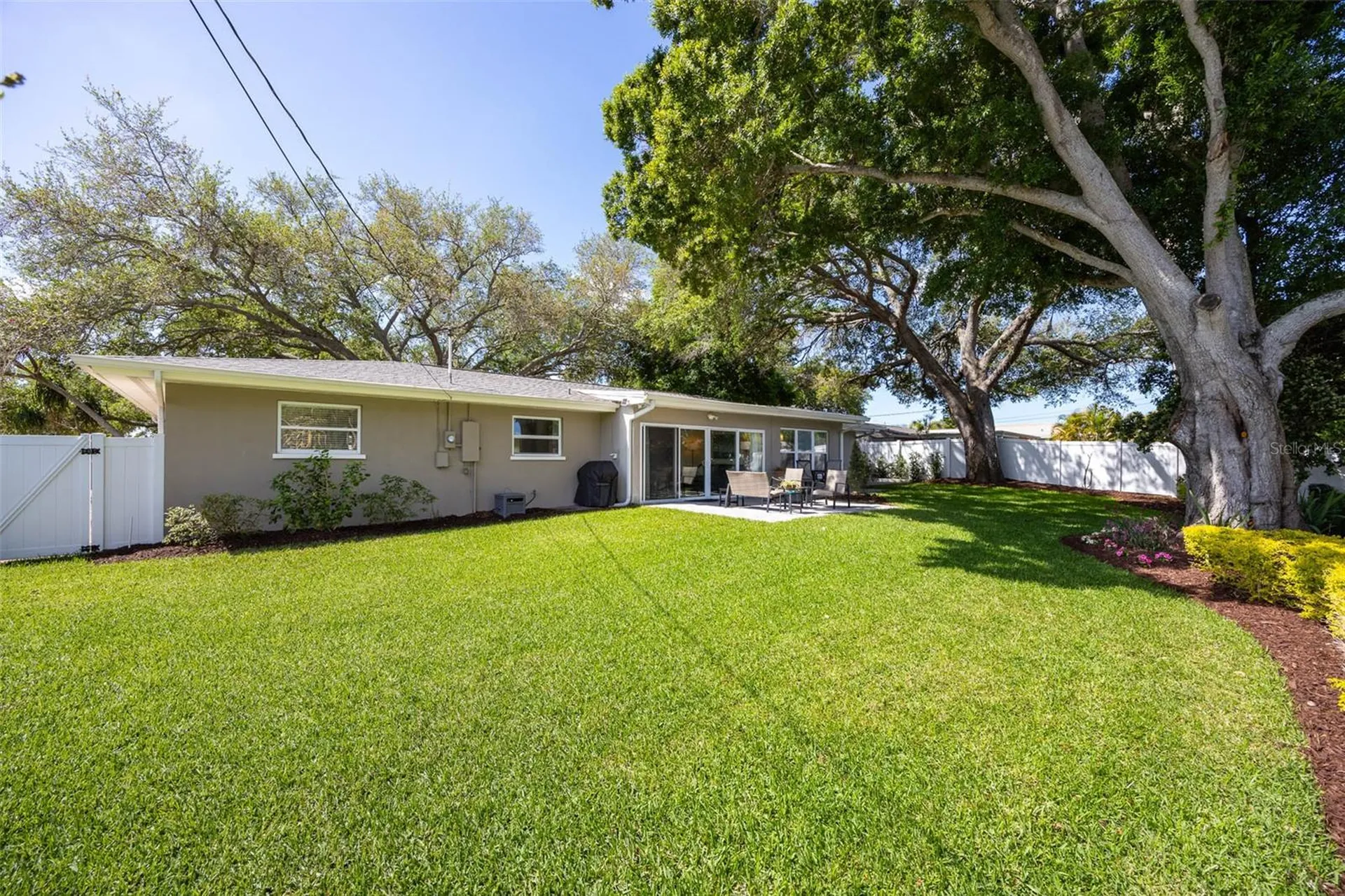 1218 Taylor Avenue Dunedin FL 34698