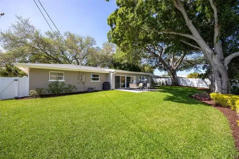 1218 Taylor Avenue Dunedin FL 34698