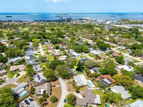 1218 Taylor Avenue Dunedin FL 34698