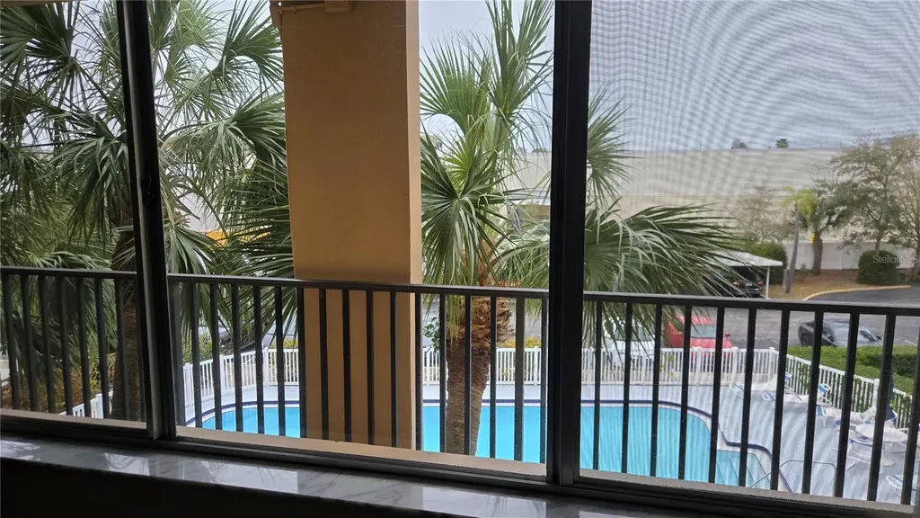 2525 W Bay Drive Largo FL 33770
