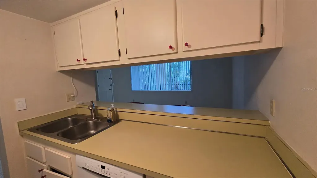 2525 W Bay Drive Largo FL 33770