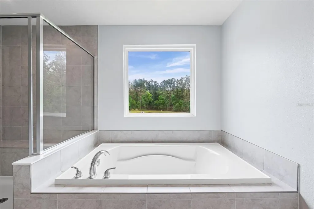 1512 Tan Tara Trail Jacksonville FL 32221