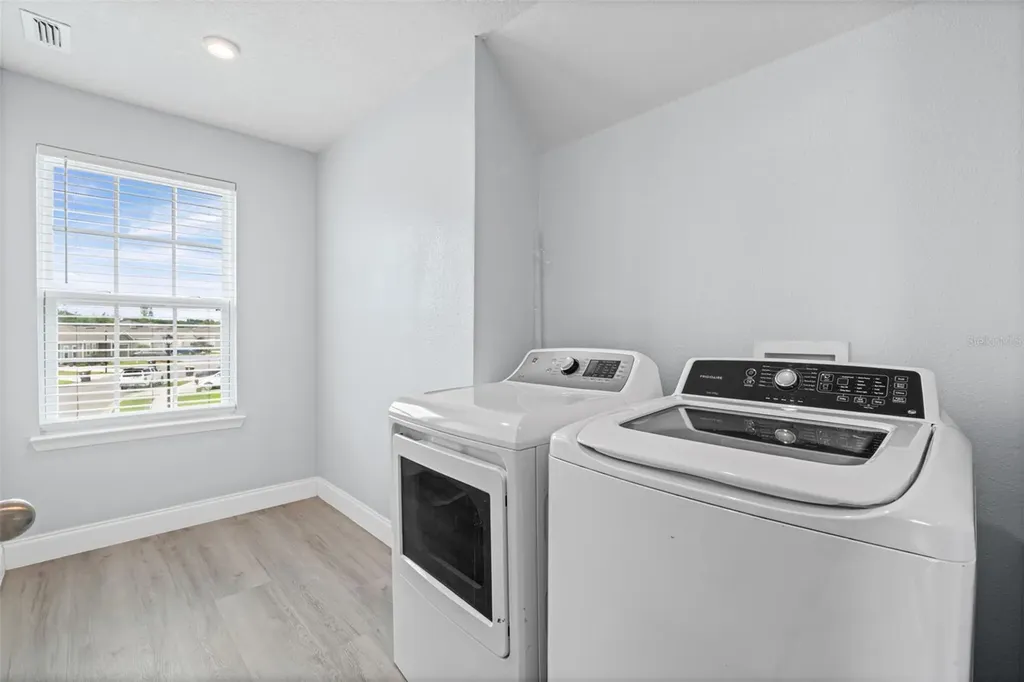 1512 Tan Tara Trail Jacksonville FL 32221