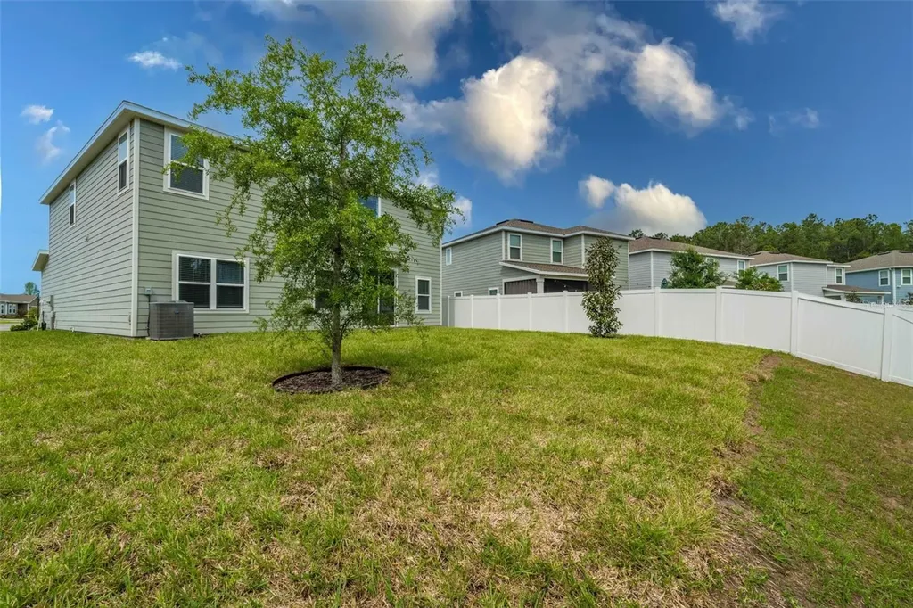 1512 Tan Tara Trail Jacksonville FL 32221