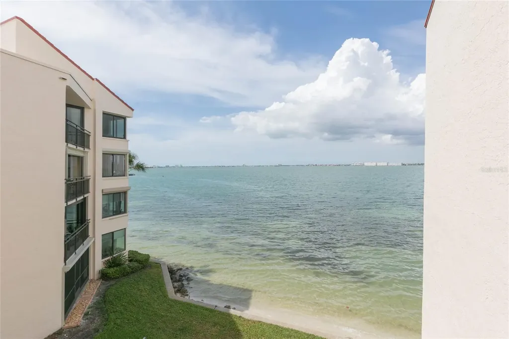 5729 Puerta Del Sol Boulevard S St Petersburg FL 33715