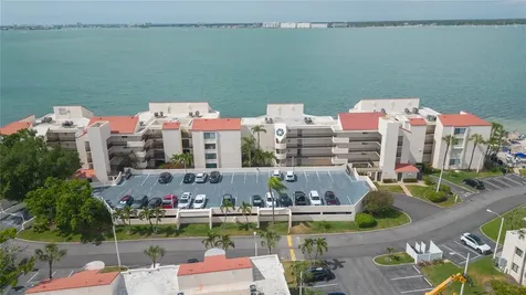 5729 Puerta Del Sol Boulevard S St Petersburg FL 33715