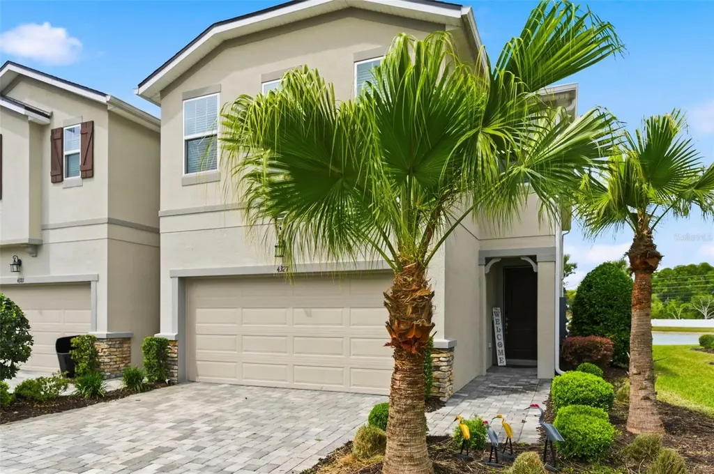4327 Cloud Hopper Way Lutz FL 33559