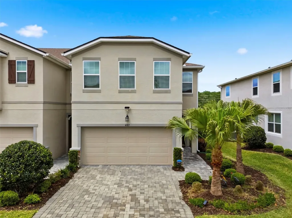 4327 Cloud Hopper Way Lutz FL 33559
