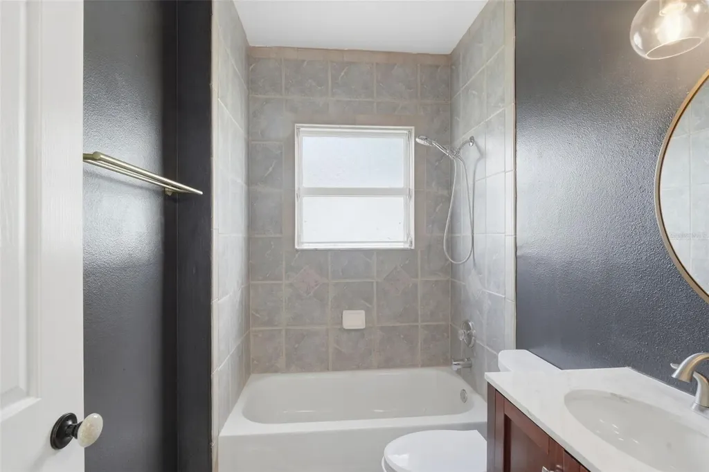 1406 E Ridgewood Street Orlando FL 32803