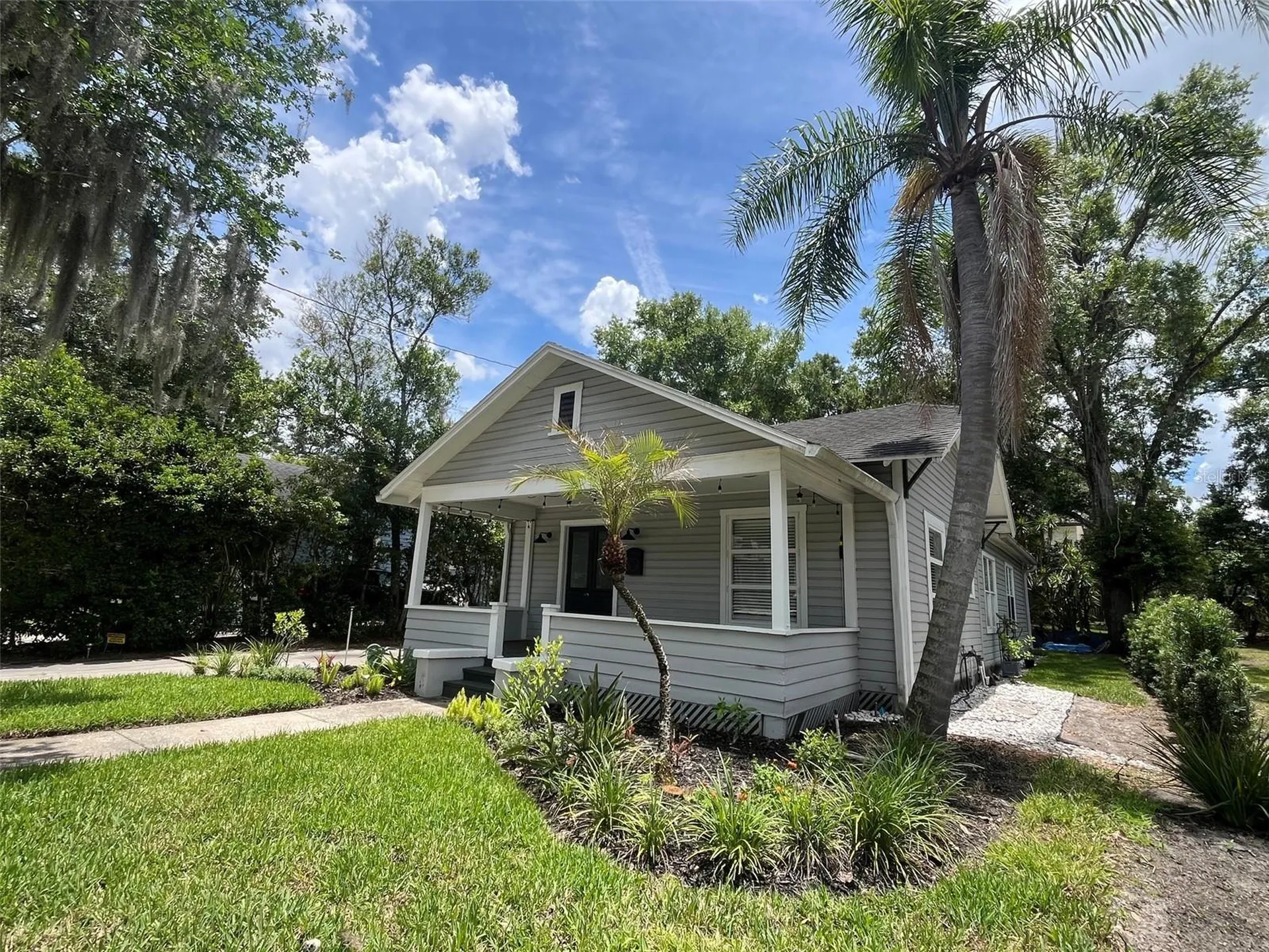 1406 E Ridgewood Street Orlando FL 32803