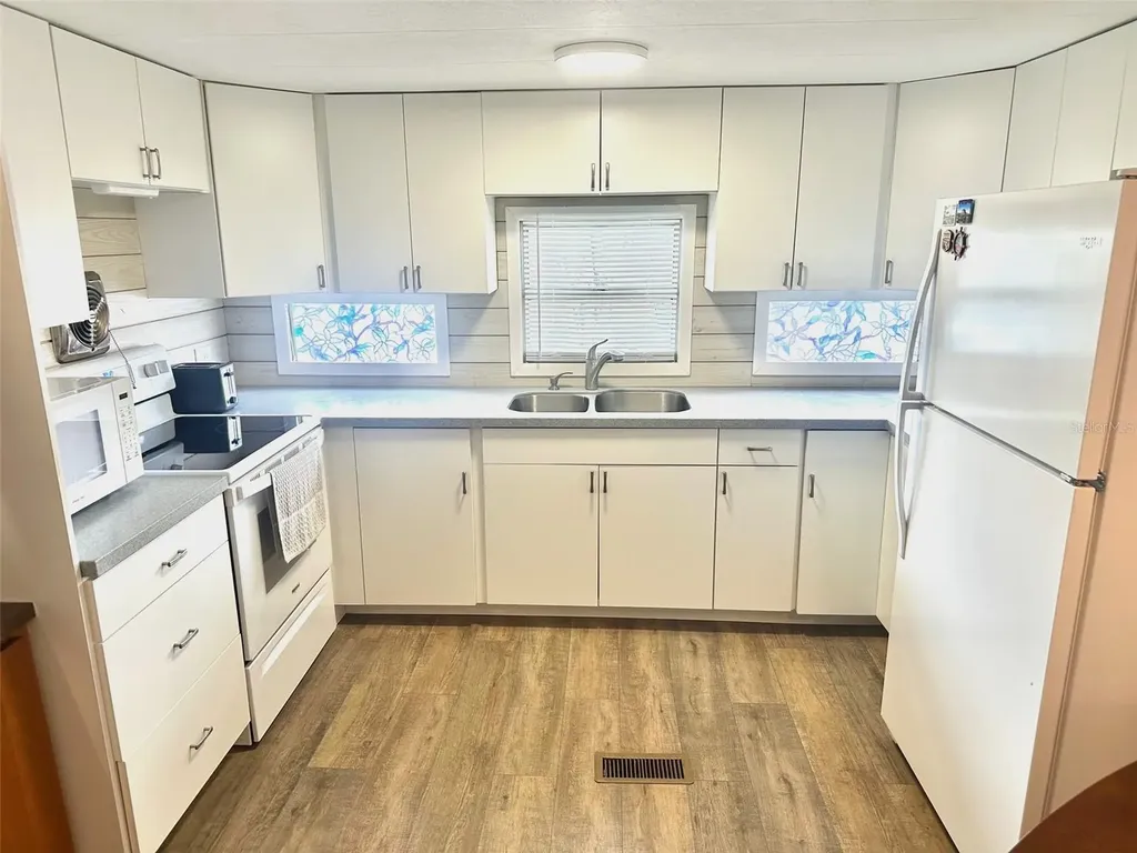 9790 66th Street N Pinellas Park FL 33782