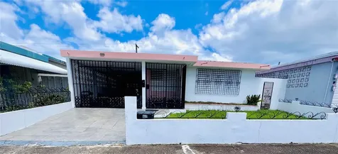 Calle 232 Country Club Carolina PR 00982