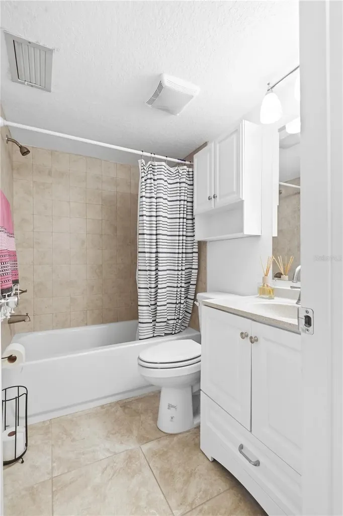 514 Longfellow Court Safety Harbor FL 34695