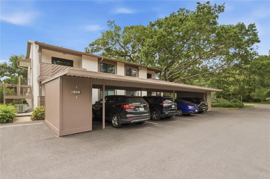 514 Longfellow Court Safety Harbor FL 34695