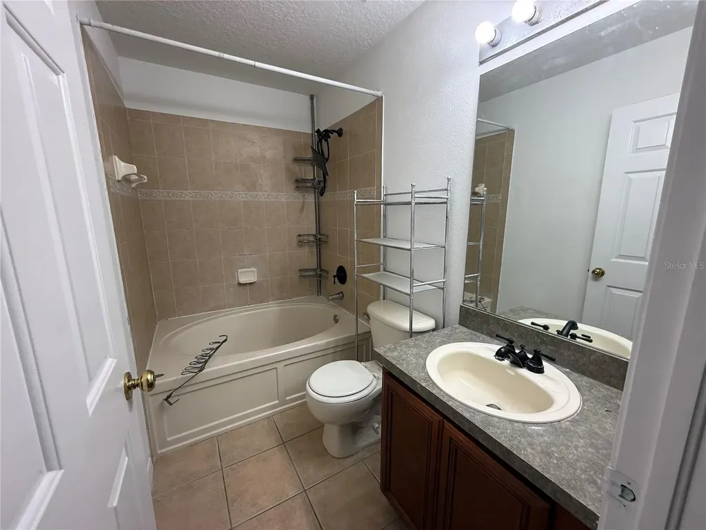 201 Draw Bridge Lane Valrico FL 33594