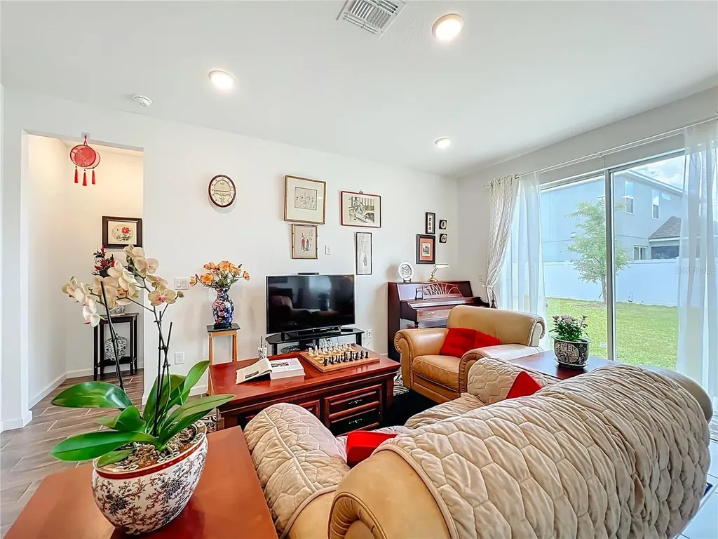 8560 Compass Point Avenue Orlando FL 32832