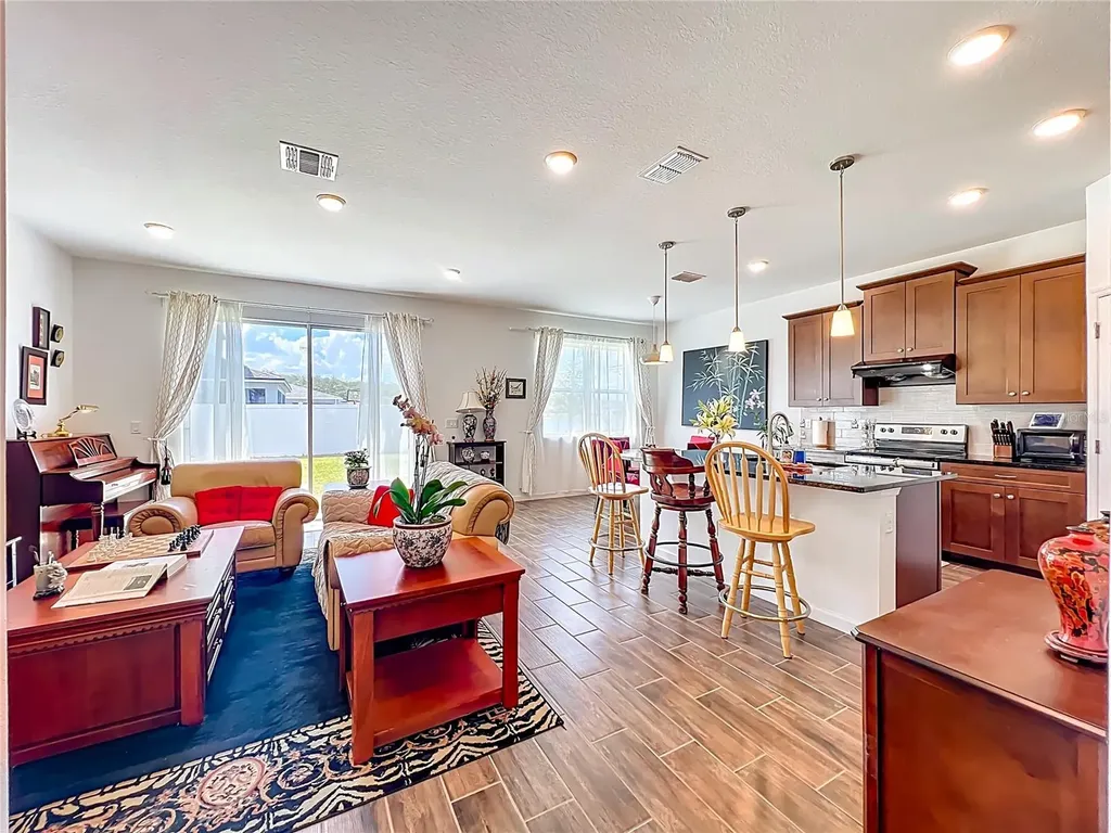 8560 Compass Point Avenue Orlando FL 32832