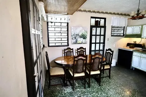 Calle 232 Country Club Carolina PR 00982