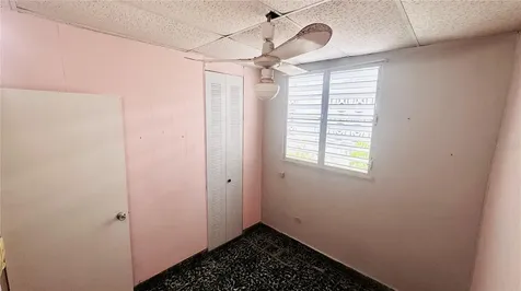 Calle 232 Country Club Carolina PR 00982