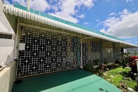 Calle 232 Country Club Carolina PR 00982