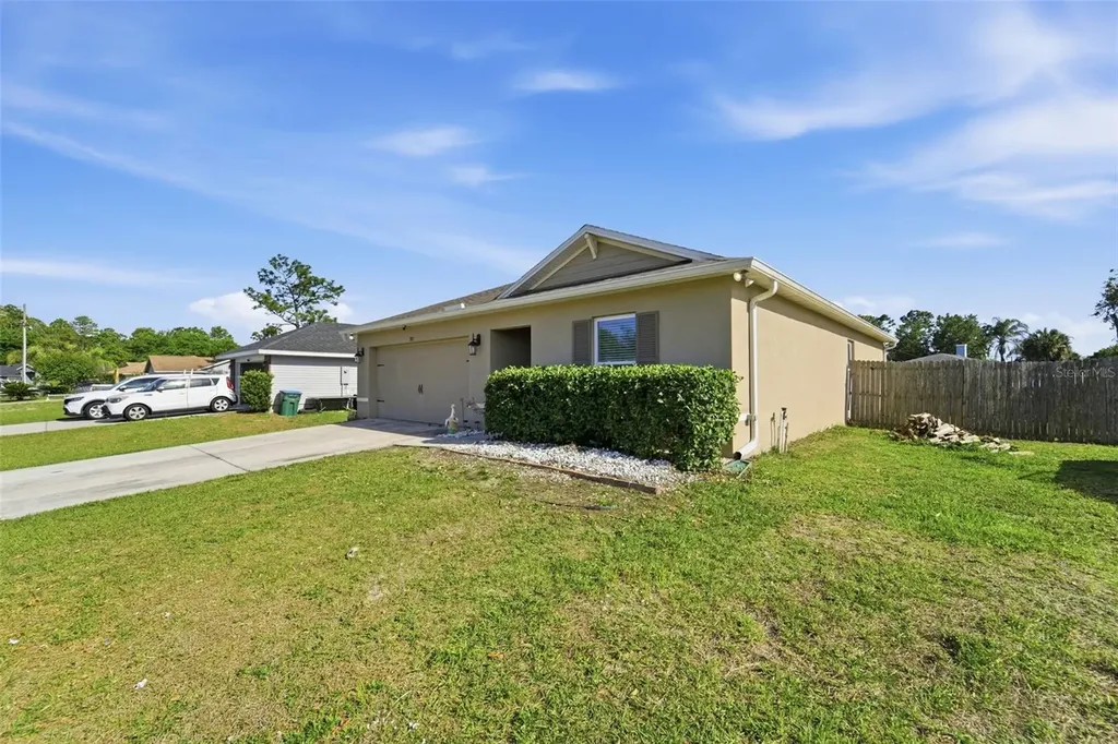 1915 Bayport Drive Deltona FL 32728