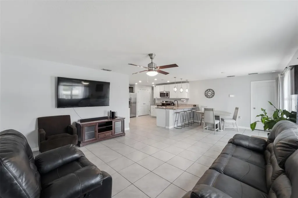 1915 Bayport Drive Deltona FL 32728