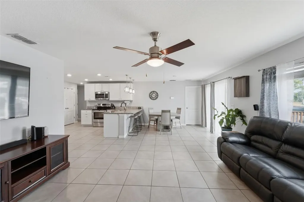 1915 Bayport Drive Deltona FL 32728