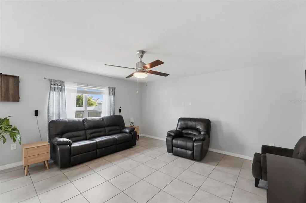 1915 Bayport Drive Deltona FL 32728