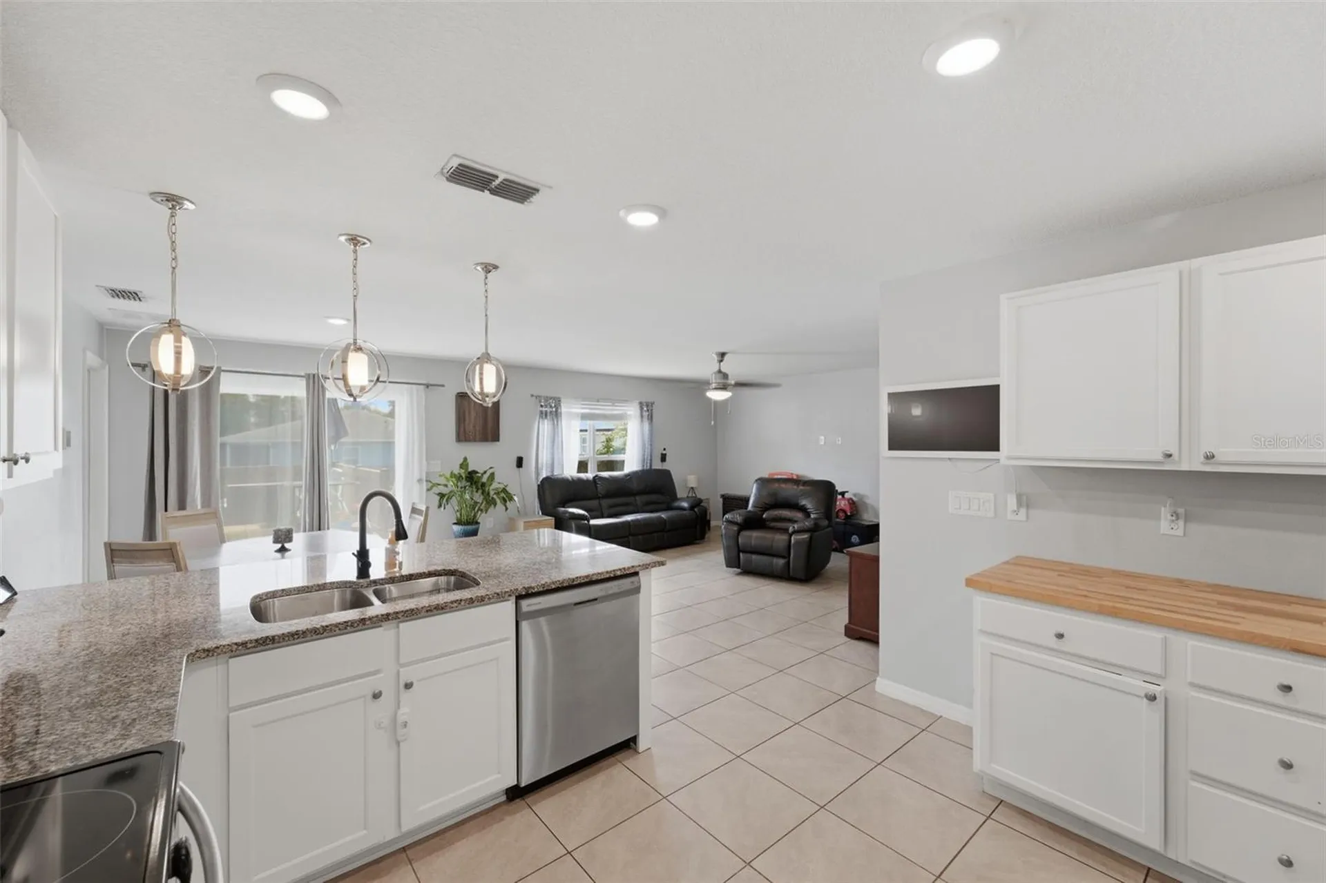 1915 Bayport Drive Deltona FL 32728