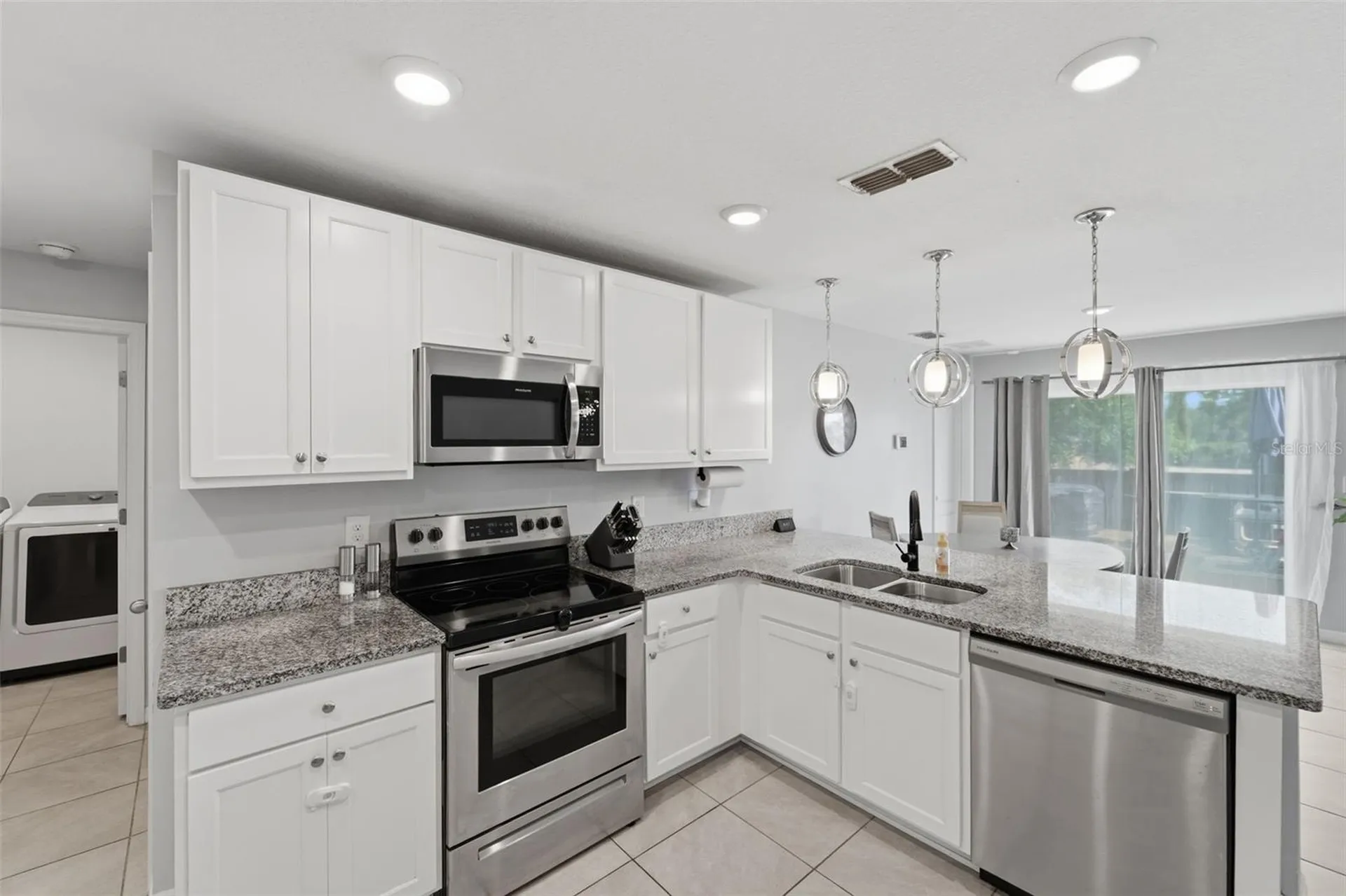 1915 Bayport Drive Deltona FL 32728