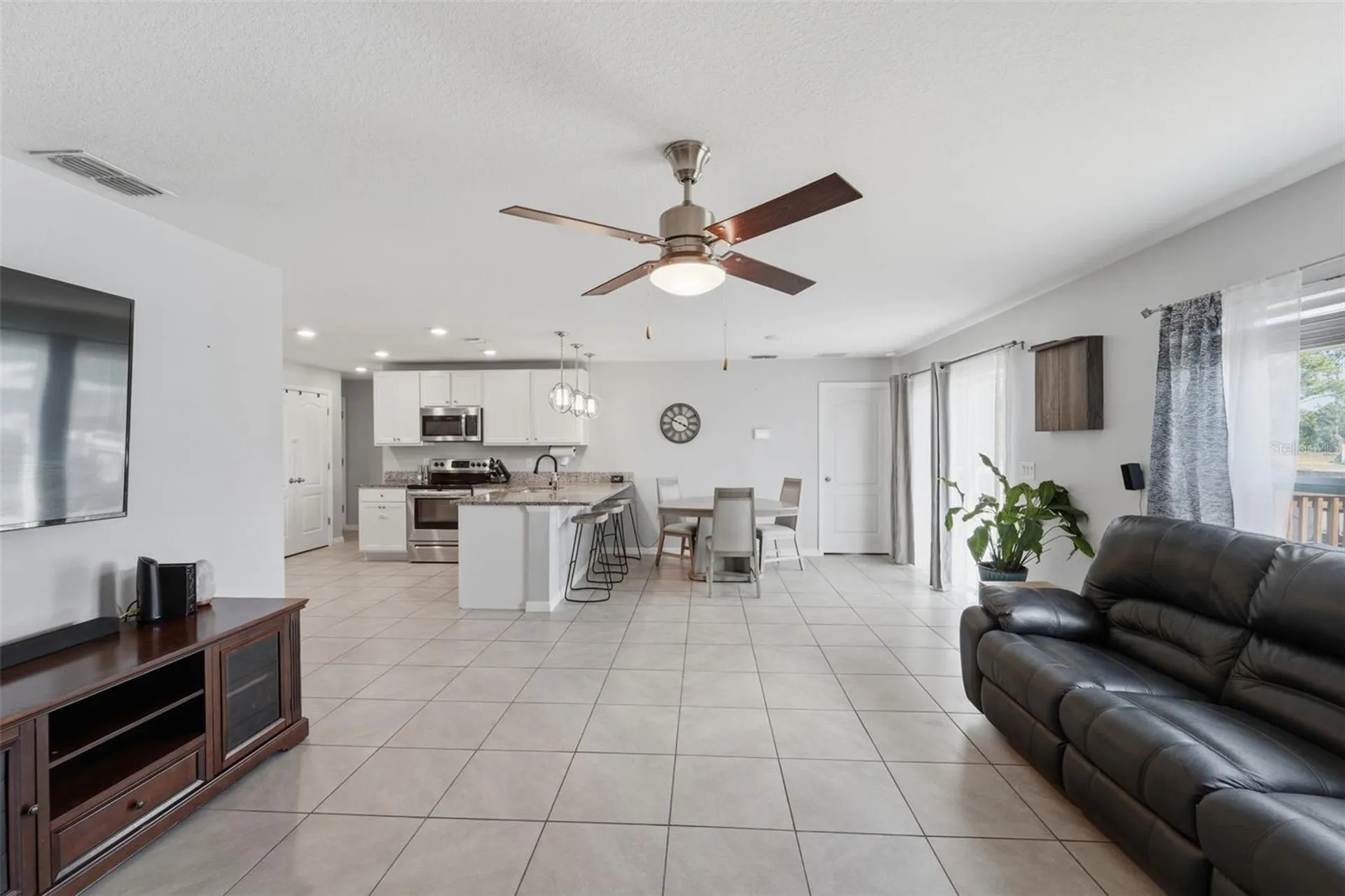1915 Bayport Drive Deltona FL 32728