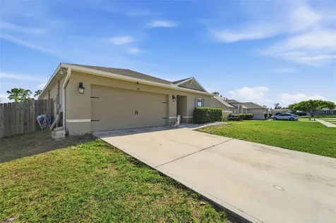 1915 Bayport Drive Deltona FL 32728