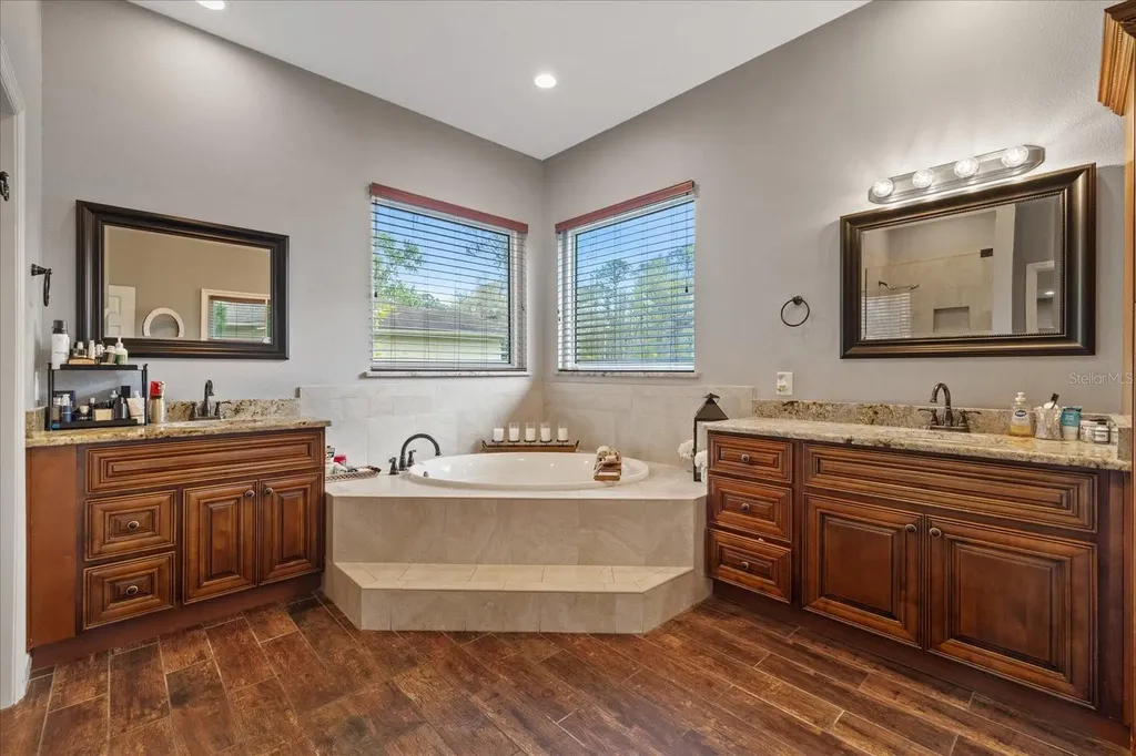 27625 Lincoln Place Wesley Chapel FL 33544