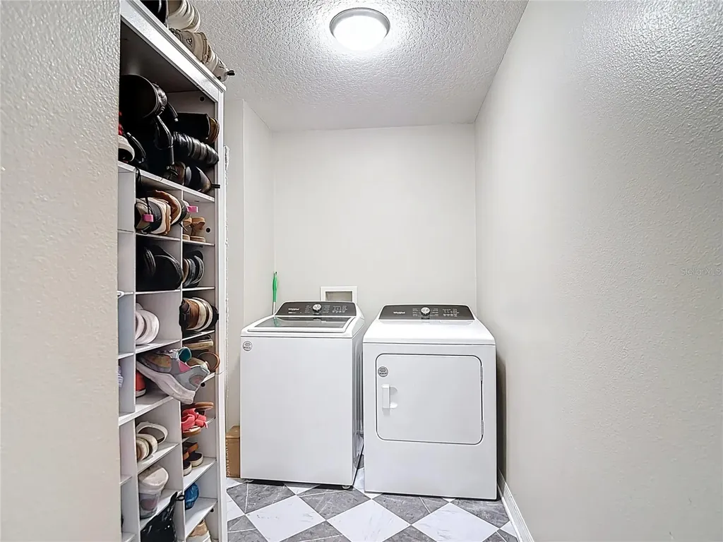 18109 Kara Court Tampa FL 33647
