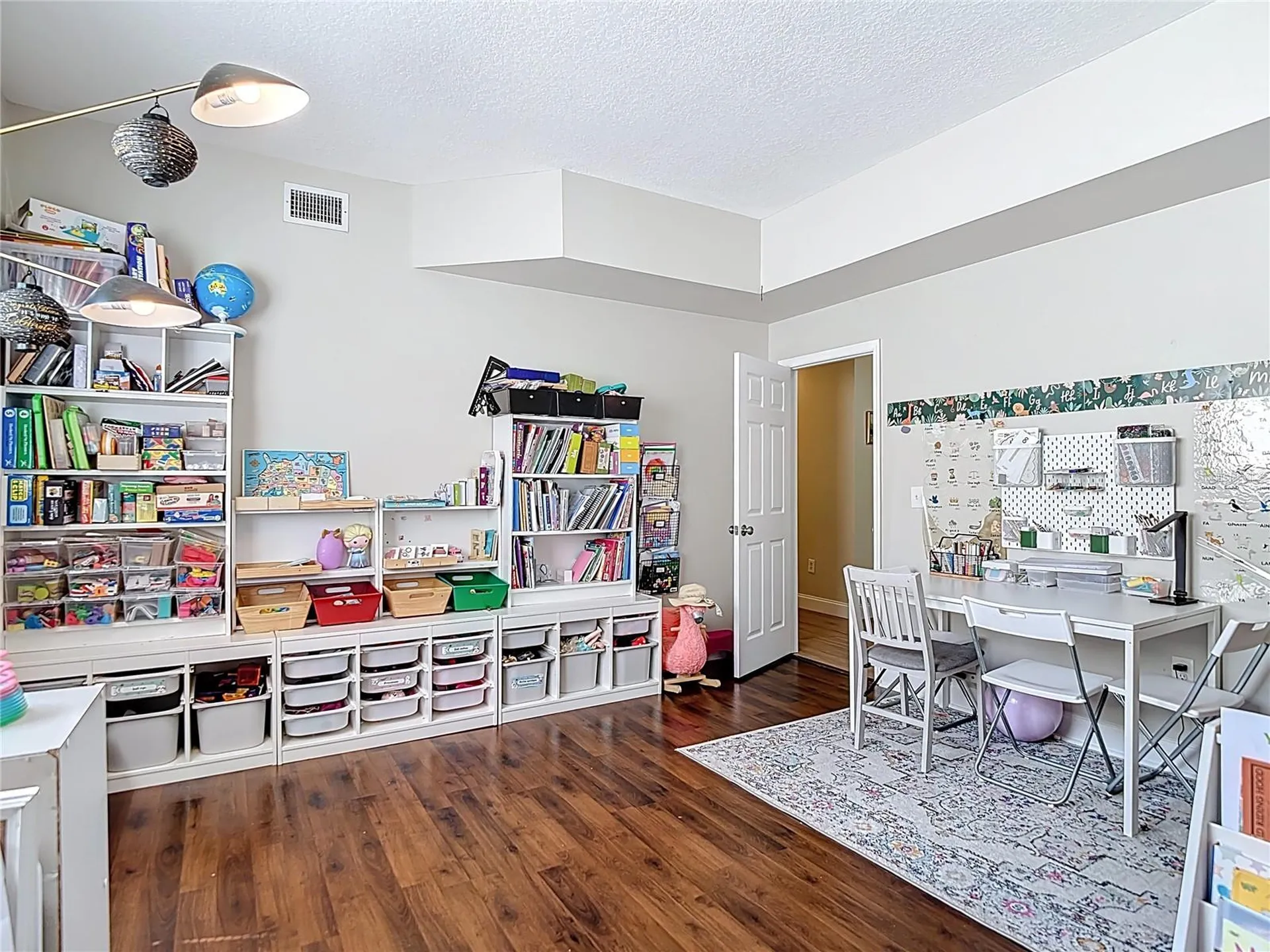 18109 Kara Court Tampa FL 33647