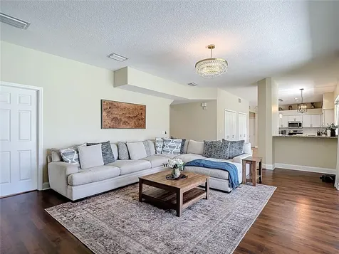18109 Kara Court Tampa FL 33647