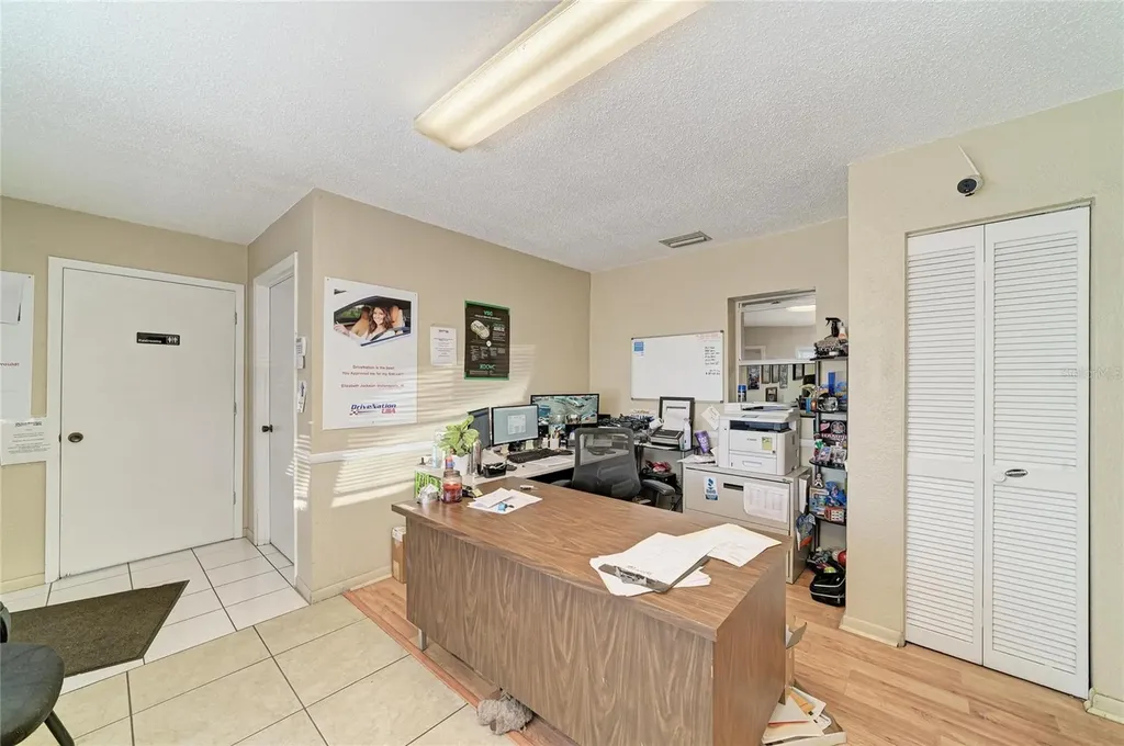 2929 9th Street W Bradenton FL 34205