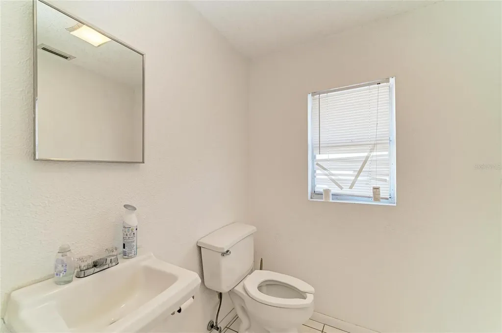 2929 9th Street W Bradenton FL 34205