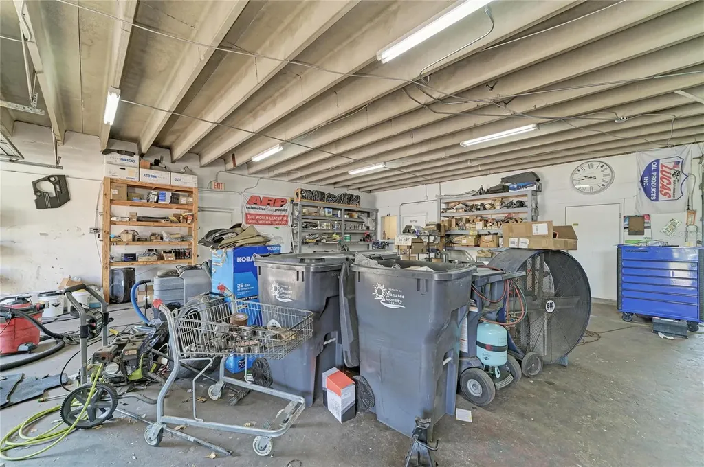 2929 9th Street W Bradenton FL 34205