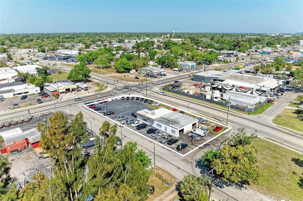 2929 9th Street W Bradenton FL 34205